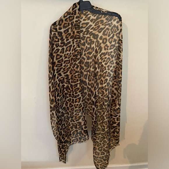 Accessories - New Large Lepord Print Brown Carmel Wrap